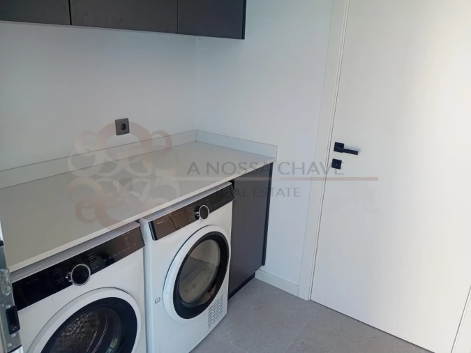 Moradia T4 para Venda em Charneca de Caparica e Sobreda Foto 72