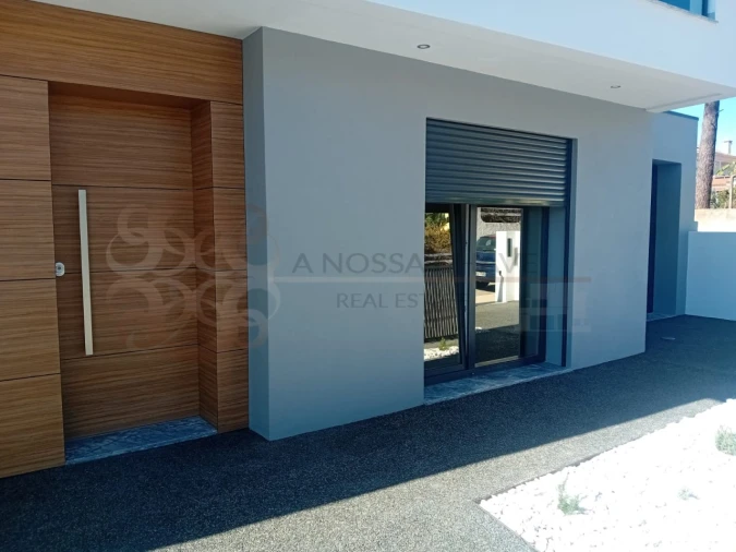 Moradia T4 para Venda em Charneca de Caparica e Sobreda Foto 75