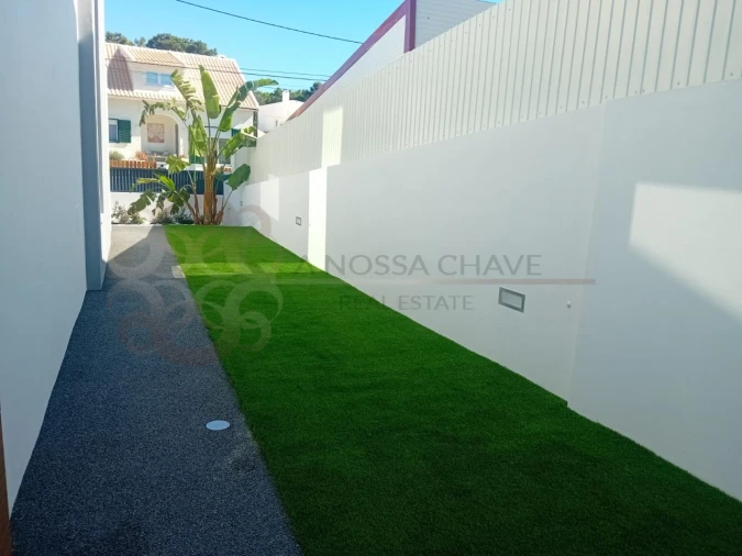 Moradia T4 para Venda em Charneca de Caparica e Sobreda Foto 87