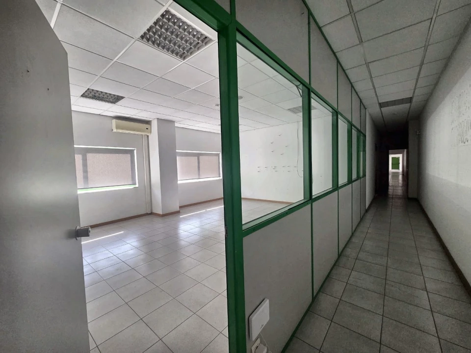 Armazém para Arrendamento em Mindelo Foto 6