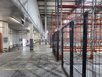 Armazém para Arrendamento em Mindelo