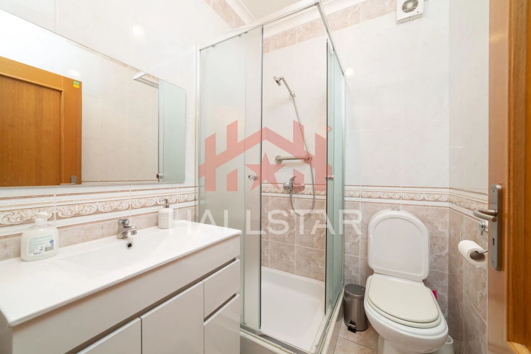 Quarto para Arrendamento em Leiria, Pousos, Barreira e Cortes Foto 6