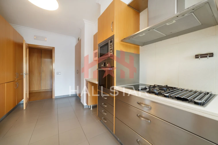 Apartamento T4 para Venda em Leiria, Pousos, Barreira e Cortes Foto 7