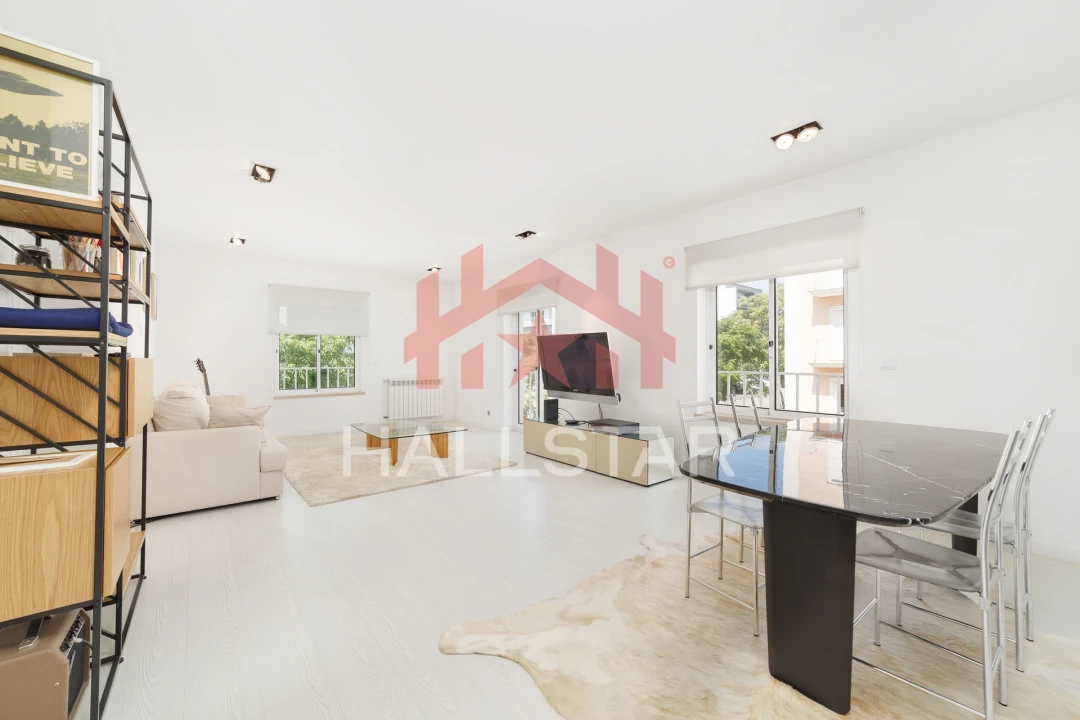 Apartamento T3 para Venda em Parceiros e Azoia Foto 3
