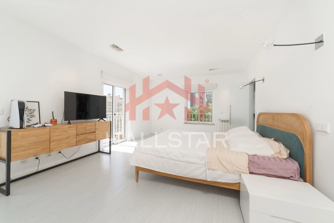Apartamento T3 para Venda em Parceiros e Azoia Foto 21