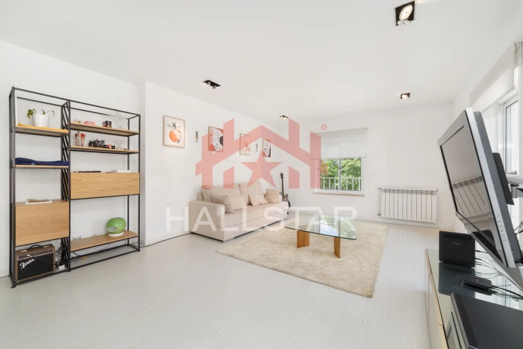 Apartamento T3 para Venda em Parceiros e Azoia Foto 4