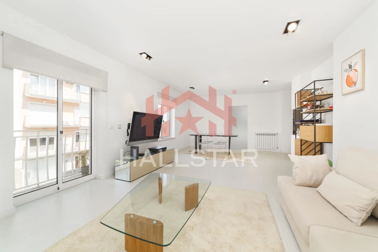 Apartamento T3 para Venda em Parceiros e Azoia Foto 2