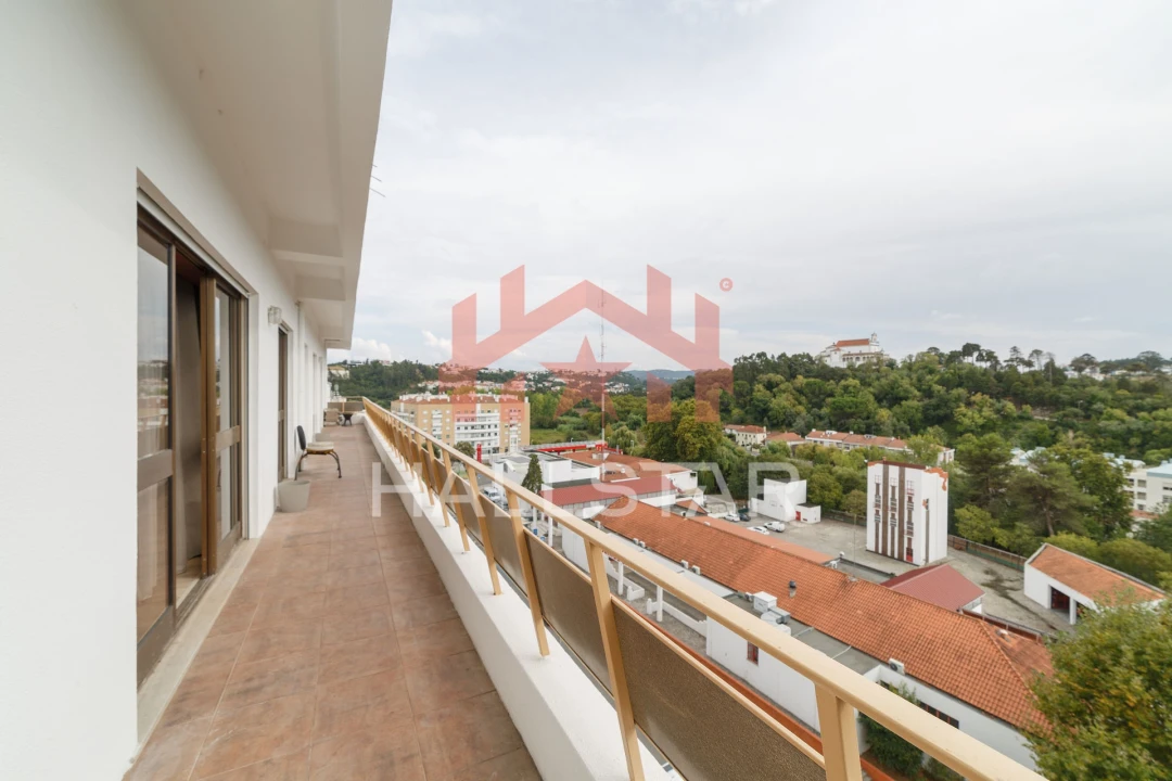 Apartamento T5 para Venda em Leiria, Pousos, Barreira e Cortes Foto 18