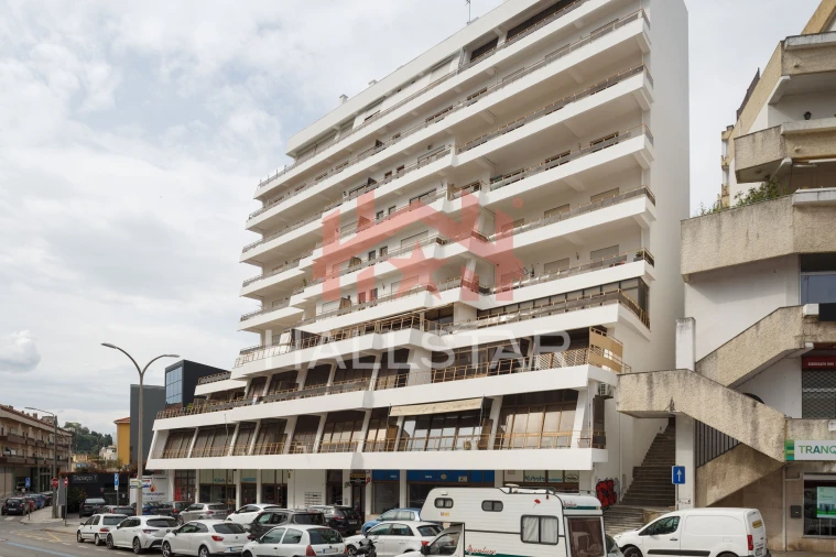 Apartamento T5 para Venda em Leiria, Pousos, Barreira e Cortes Foto 30