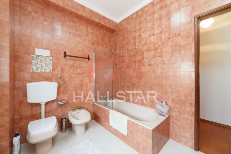 Apartamento T5 para Venda em Leiria, Pousos, Barreira e Cortes Foto 22