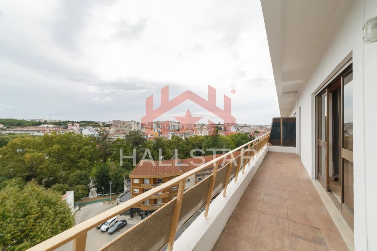 Apartamento T5 para Venda em Leiria, Pousos, Barreira e Cortes Foto 17