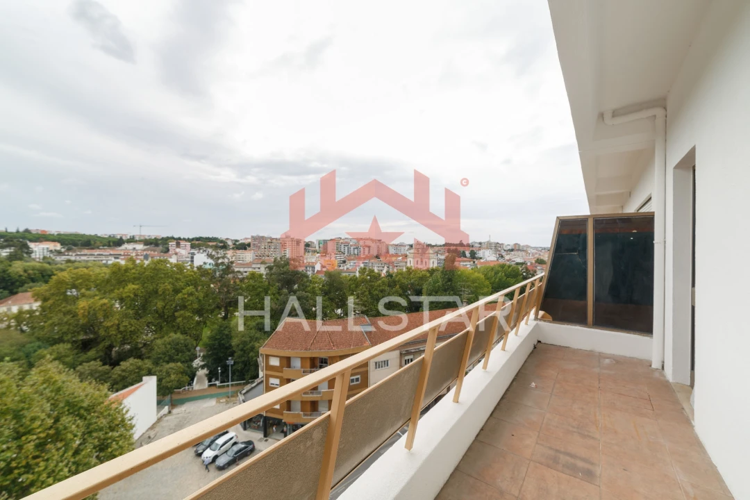Apartamento T5 para Venda em Leiria, Pousos, Barreira e Cortes Foto 16