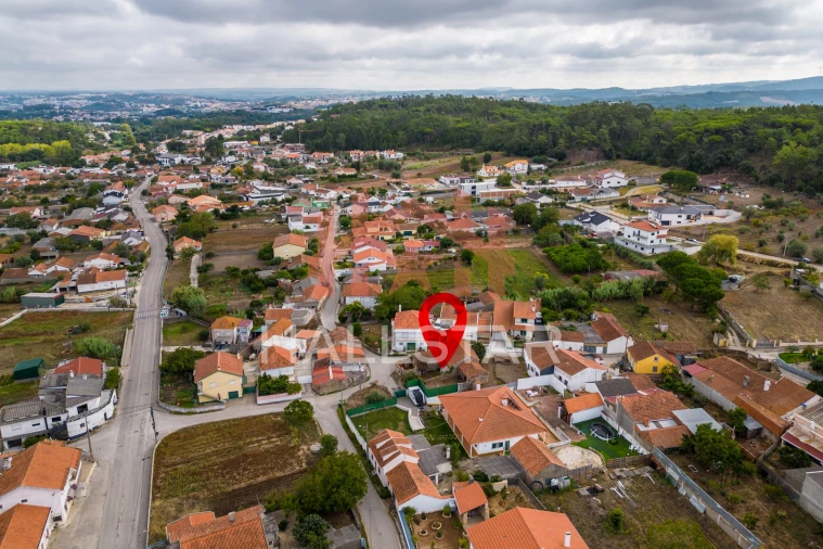 Terreno para Venda em Parceiros e Azoia Foto 29