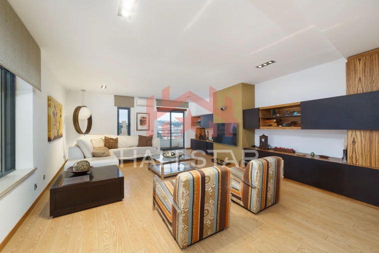 Apartamento T4 para Venda em Leiria, Pousos, Barreira e Cortes Foto 2
