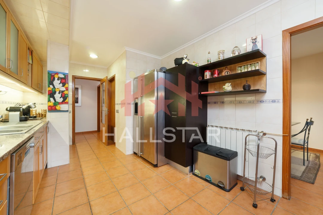 Apartamento T4 para Venda em Leiria, Pousos, Barreira e Cortes Foto 11