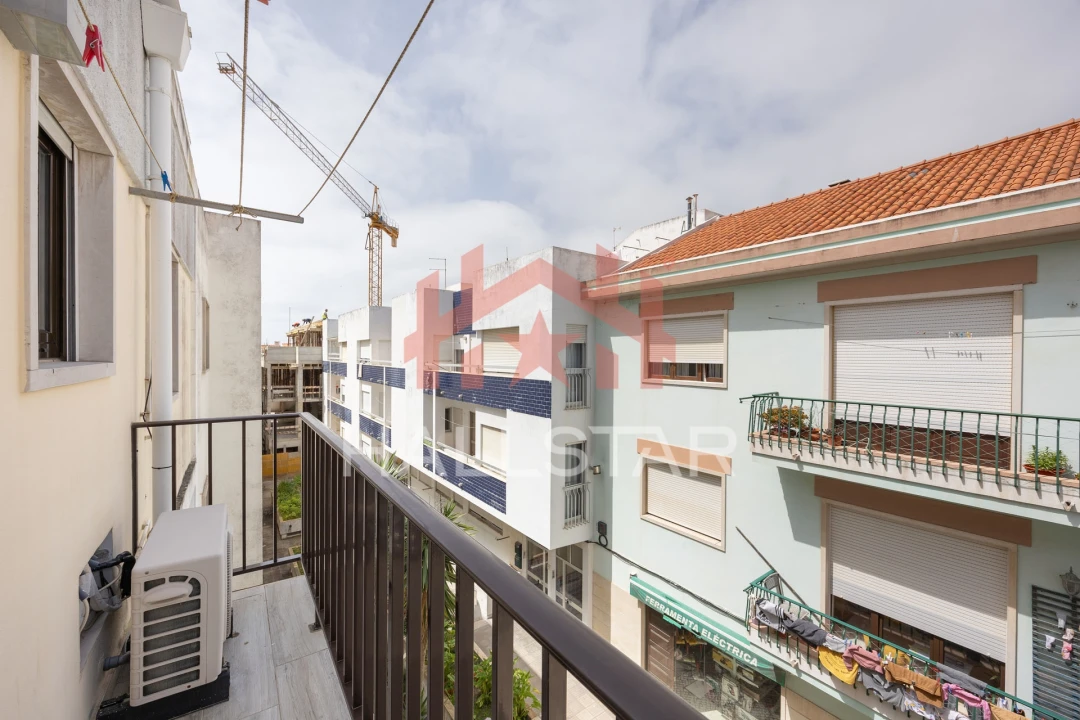 Apartamento T3 para Venda em Nazare Foto 16