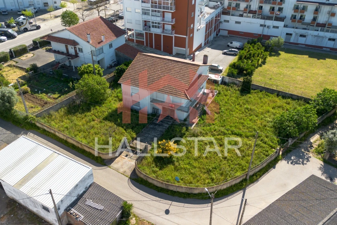 Moradia T4 para Venda em Marrazes e Barosa Foto 4