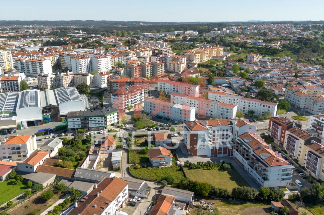 Moradia T4 para Venda em Marrazes e Barosa Foto 34