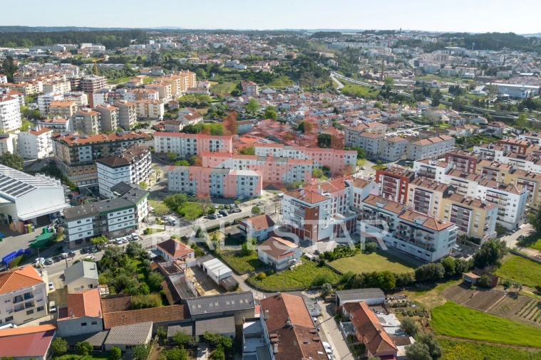 Moradia T4 para Venda em Marrazes e Barosa Foto 32