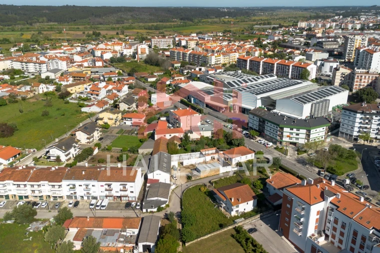 Moradia T4 para Venda em Marrazes e Barosa Foto 38