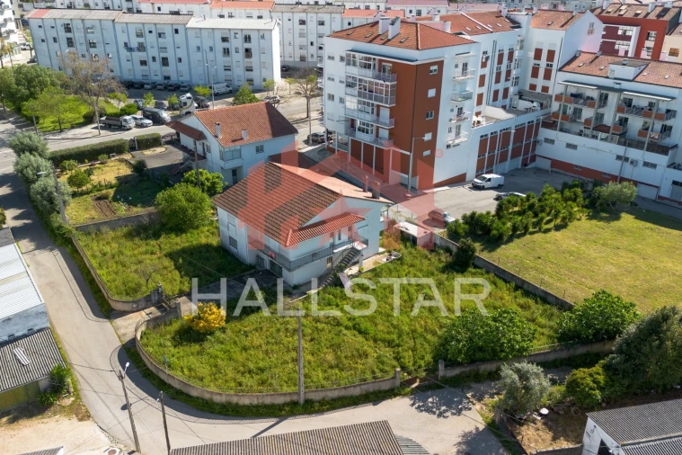 Moradia T4 para Venda em Marrazes e Barosa Foto 8