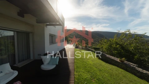 Moradia T7 para Venda em Alvados e Alcaria