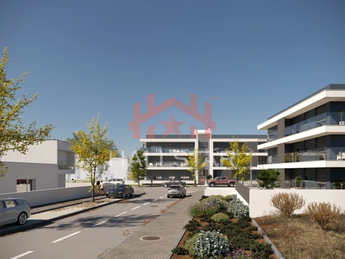 Apartamento T4 para Venda em Parceiros e Azoia Foto 12