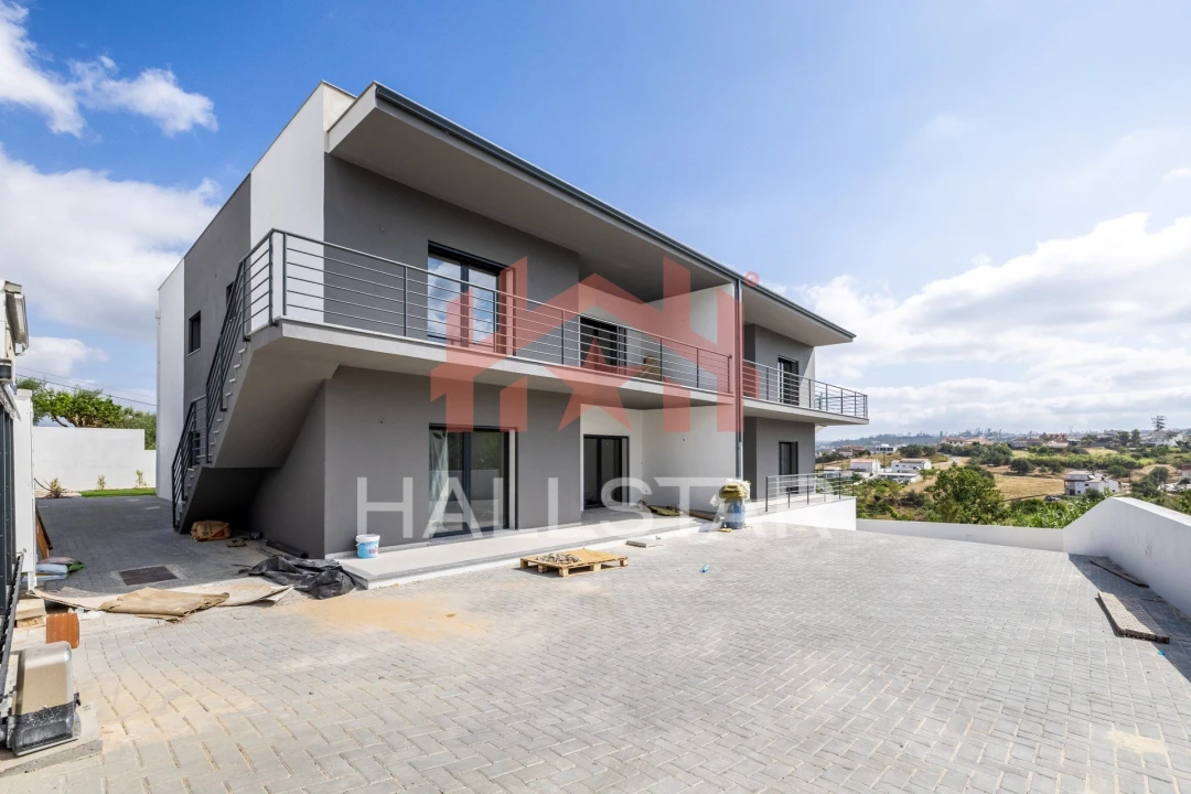 Apartamento T3 para Venda em Leiria, Pousos, Barreira e Cortes Foto 1