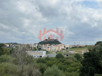 Terreno para Venda em Marrazes e Barosa