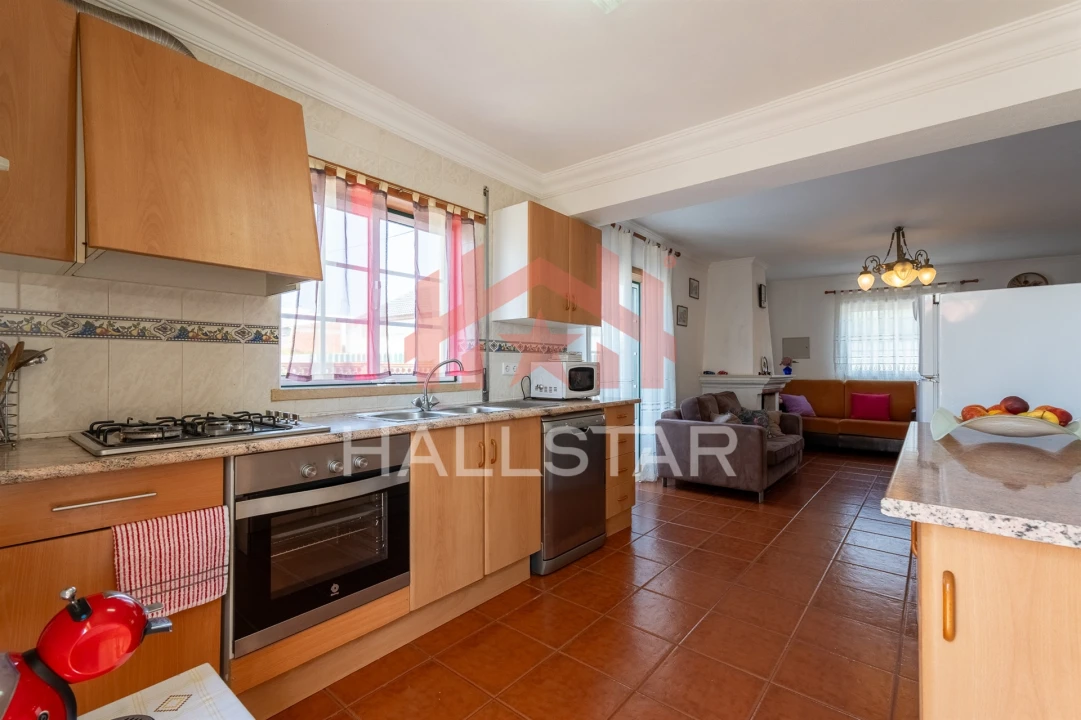 Moradia T4 para Venda em Pataias e Martingança Foto 4
