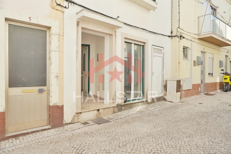 Apartamento T2 para Venda em Nazare Foto 3