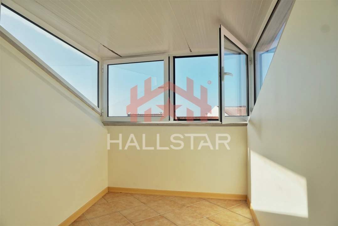 Apartamento T2 para Venda em Nazare Foto 21