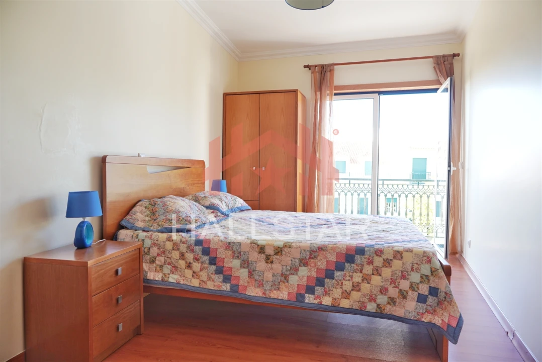 Apartamento T2 para Venda em Nazare Foto 13