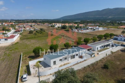 Moradia T3 para Venda em Aljubarrota