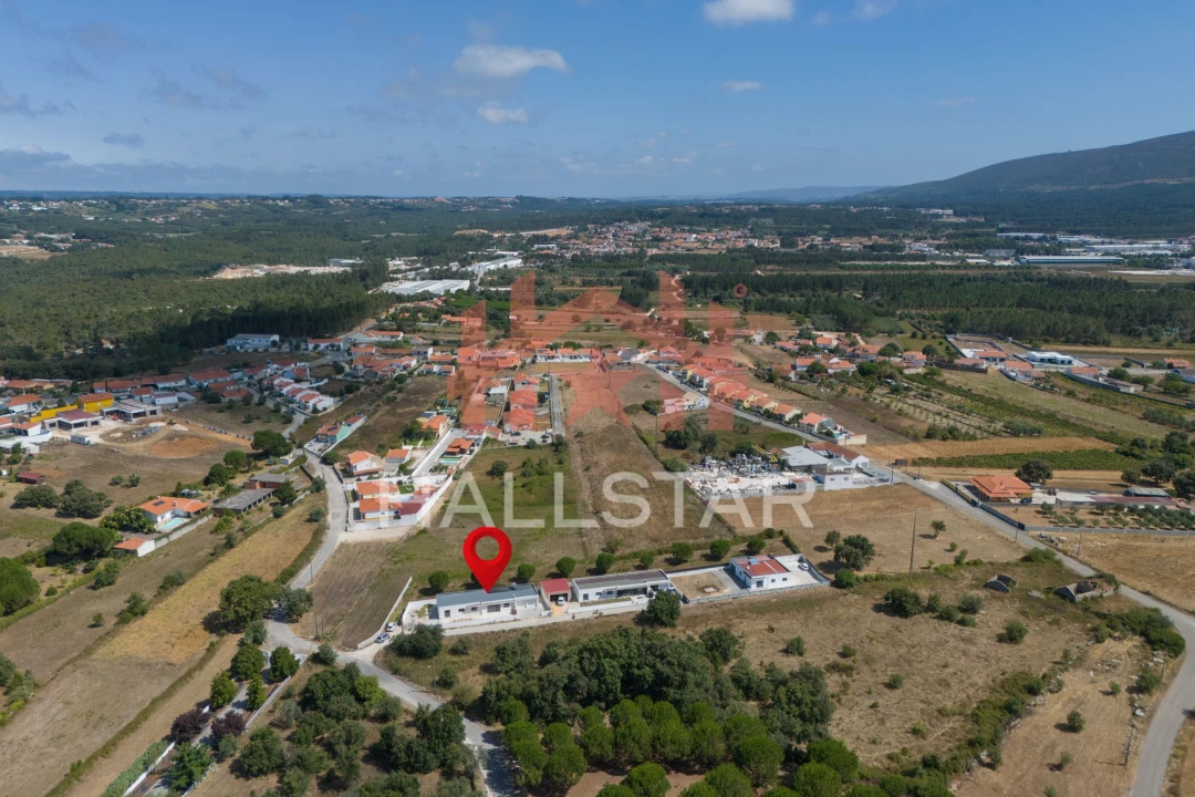 Moradia T3 para Venda em Aljubarrota Foto 38