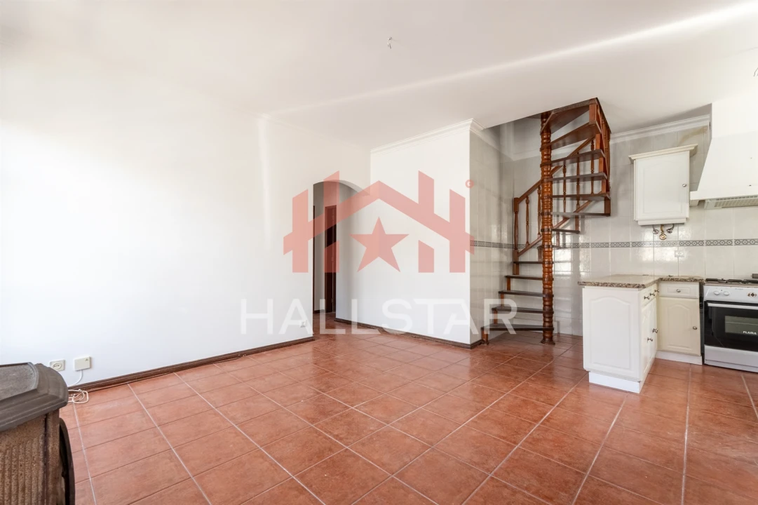 Prédio para Venda em Leiria, Pousos, Barreira e Cortes Foto 25