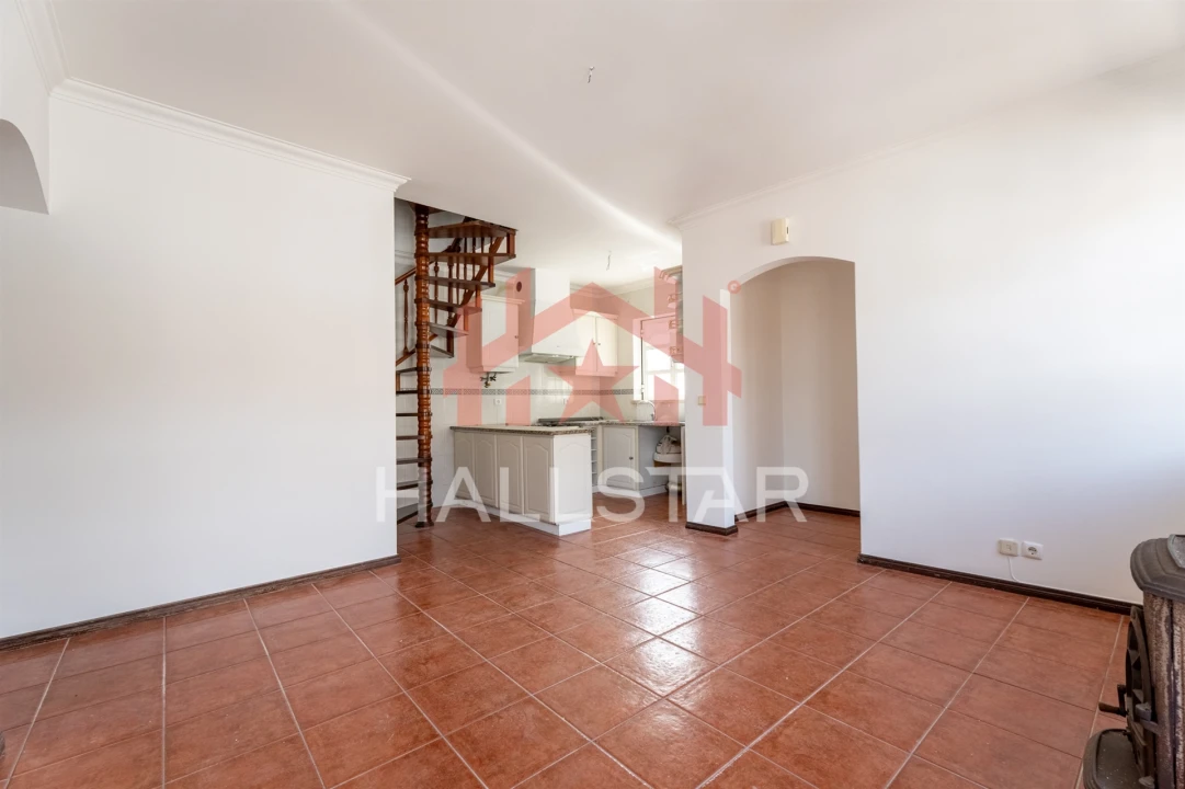 Prédio para Venda em Leiria, Pousos, Barreira e Cortes Foto 26
