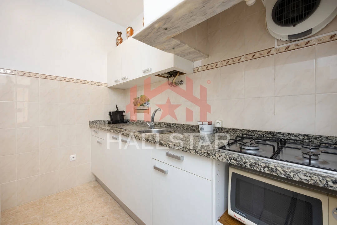 Apartamento T2 para Venda em Nazare Foto 6