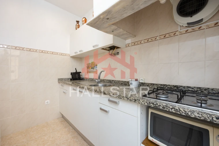 Apartamento T2 para Venda em Nazare Foto 6