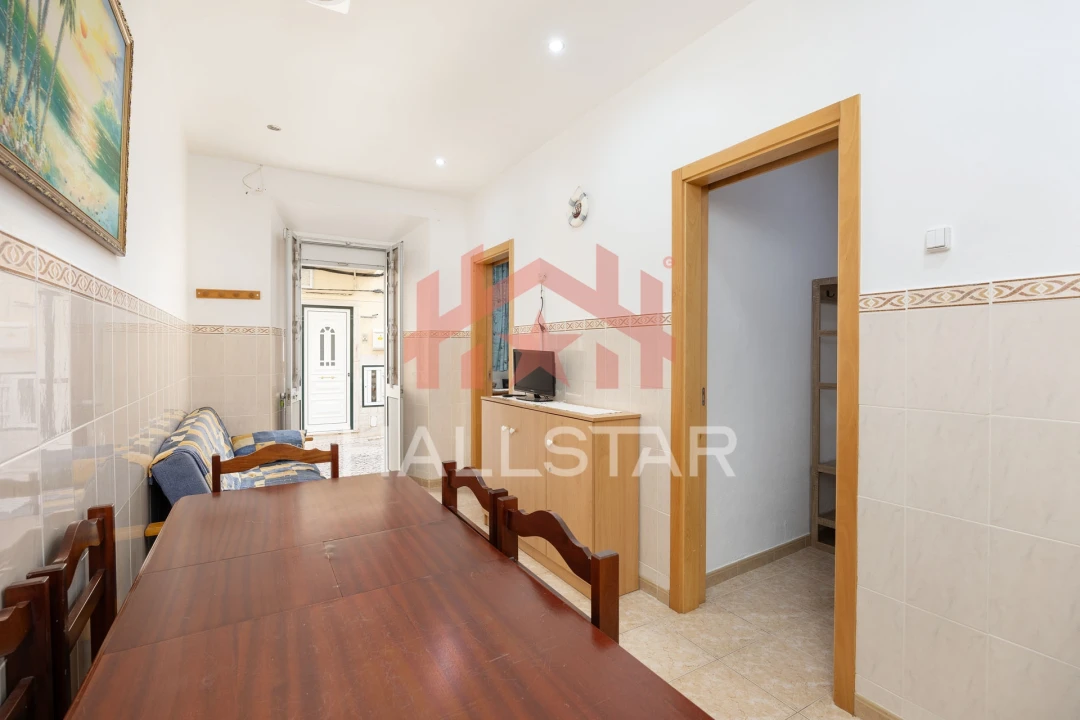 Apartamento T2 para Venda em Nazare Foto 9