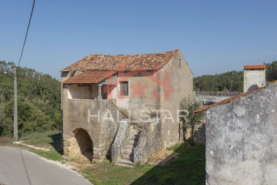 Moradia T3 para Venda em Santa Catarina da Serra e Chainça