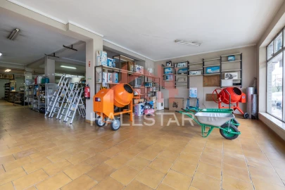 Loja para Arrendamento em Leiria, Pousos, Barreira e Cortes