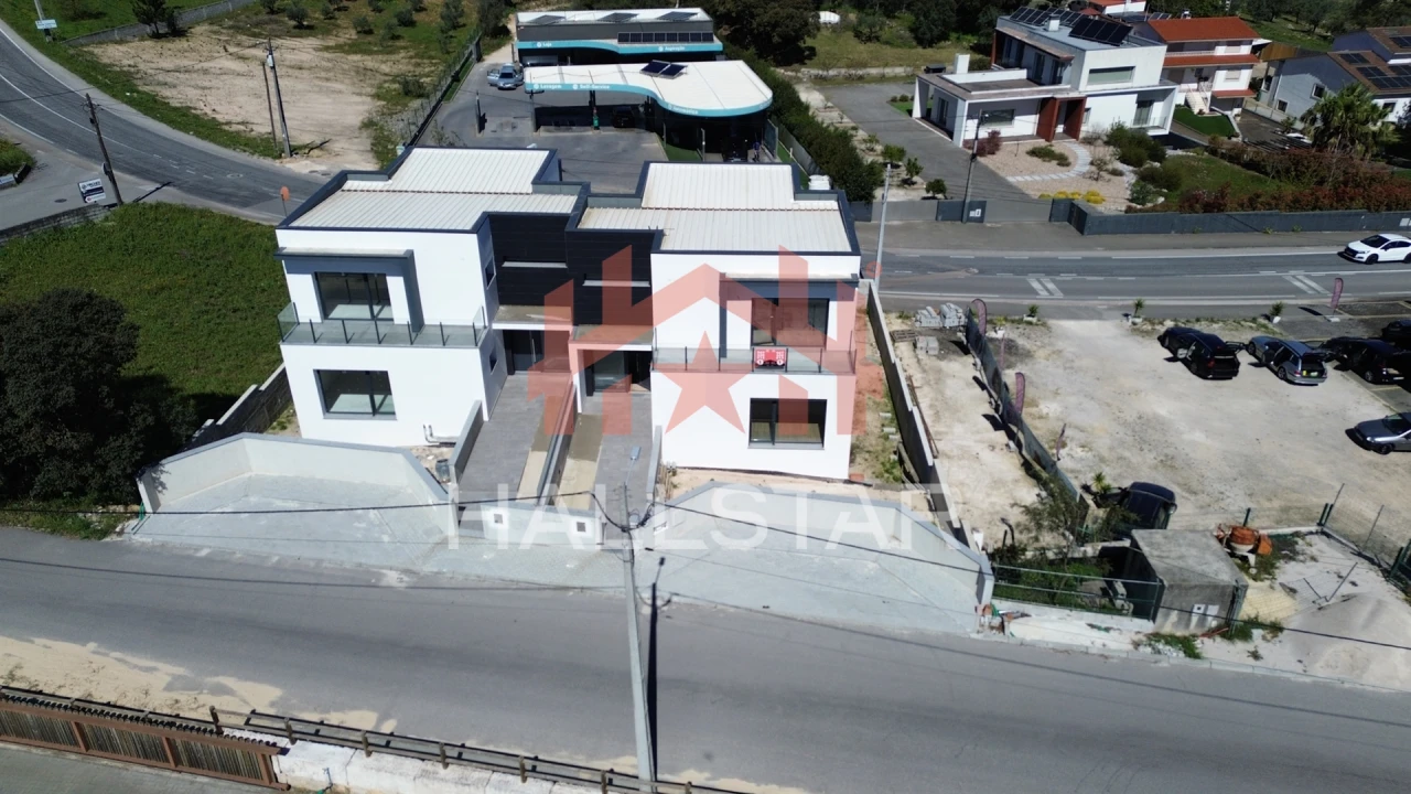 Moradia T3 para Venda em Santa Catarina da Serra e Chainça Foto 1
