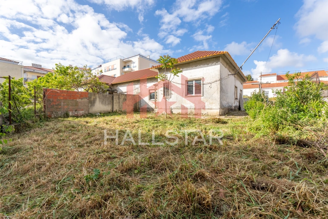 Moradia T6 para Venda em Marrazes e Barosa Foto 1