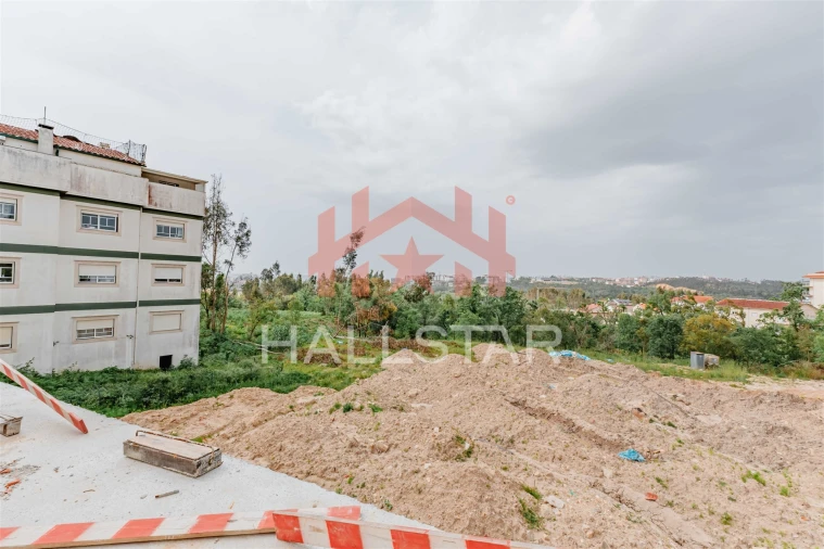 Apartamento T1 para Venda em Leiria, Pousos, Barreira e Cortes Foto 19