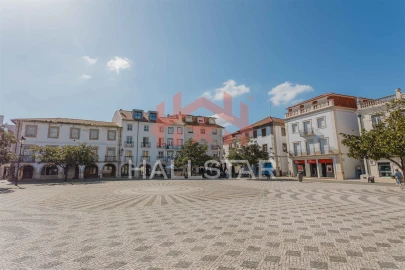 Apartamento T1 para Venda em Leiria, Pousos, Barreira e Cortes