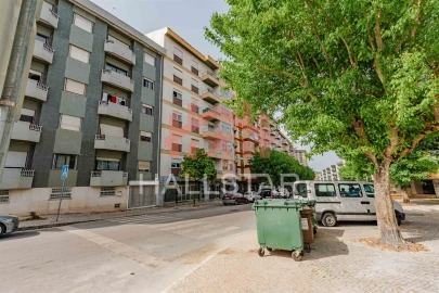Apartamento T2 para Venda em Leiria, Pousos, Barreira e Cortes