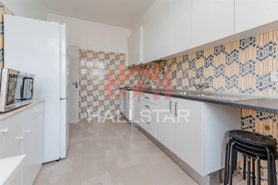 Apartamento T2 para Venda em Leiria, Pousos, Barreira e Cortes
