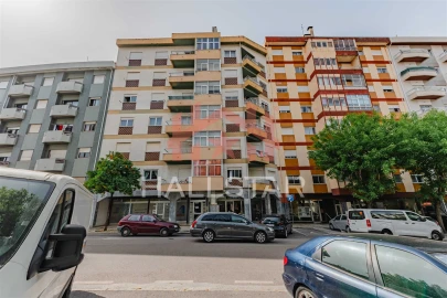 Apartamento T2 para Venda em Leiria, Pousos, Barreira e Cortes