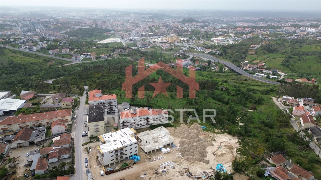 Apartamento T1 para Venda em Leiria, Pousos, Barreira e Cortes Foto 17